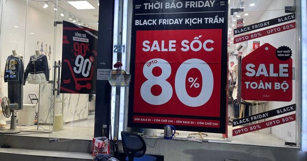 Chuyện gì đang xảy ra với các cửa hàng Black Friday ở Hà Nội?