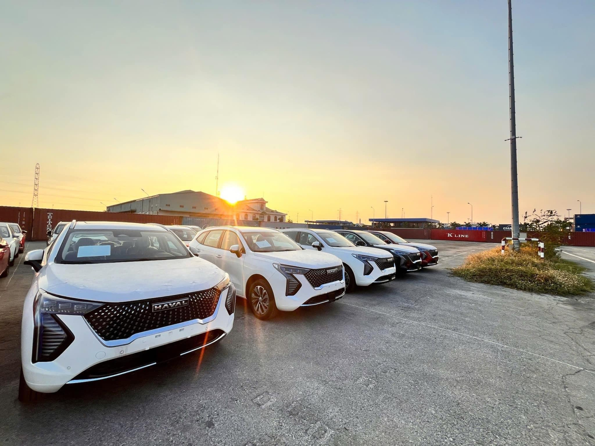 Hãng xe xây nhà máy lắp ráp tại Việt Nam sắp ra mắt mẫu SUV hybrid sau nhiều lần lùi lịch: ăn xăng chỉ 4,2 lít/100km, thách thức Corolla Cross - Ảnh 1