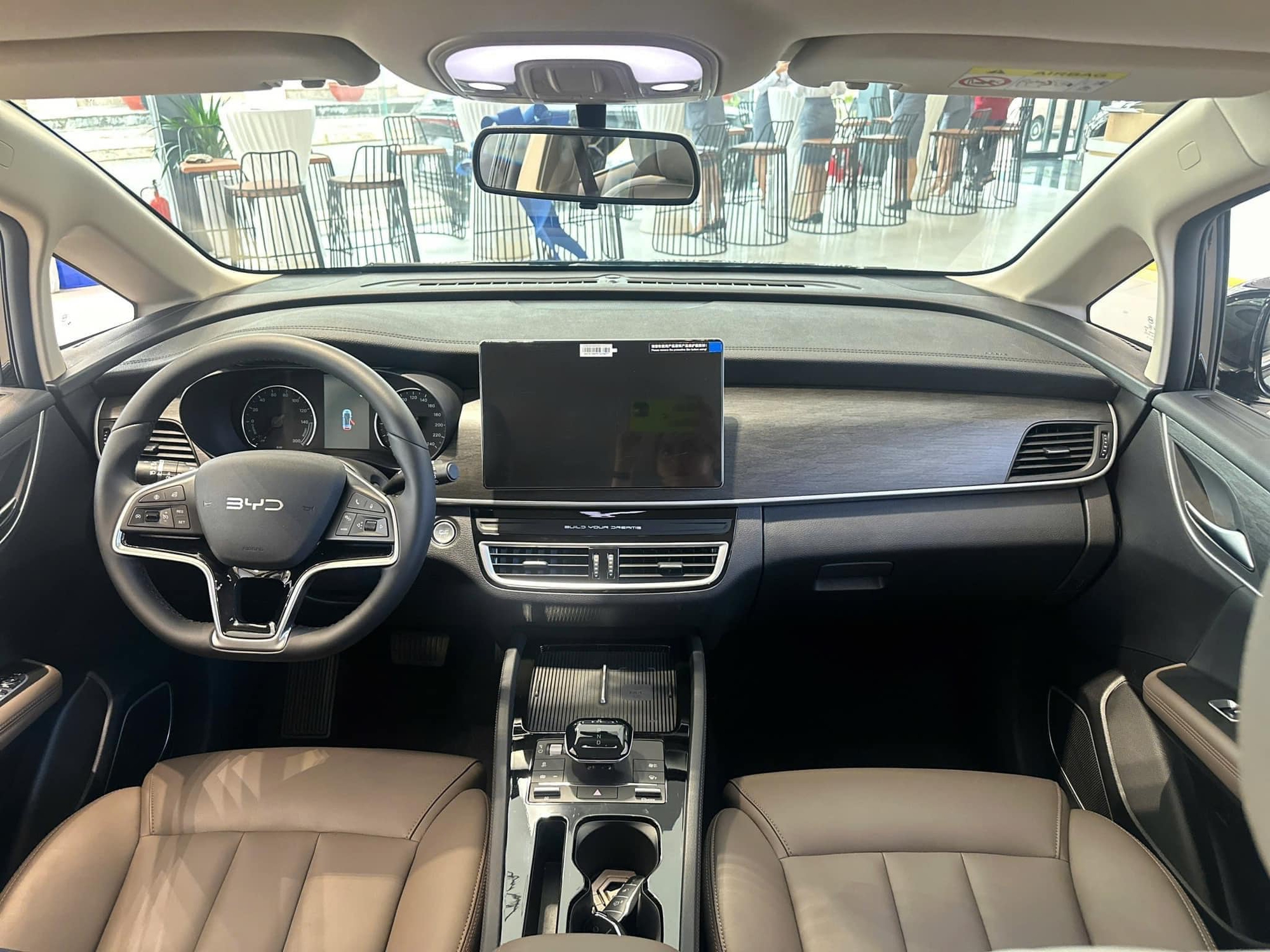 Loạt MPV về Việt Nam năm nay đấu Xpander: Giá trên dưới 600 triệu, đủ loại xăng, hybrid, điện, 'trend' màn hình lớn, vài mẫu có ADAS - Ảnh 7