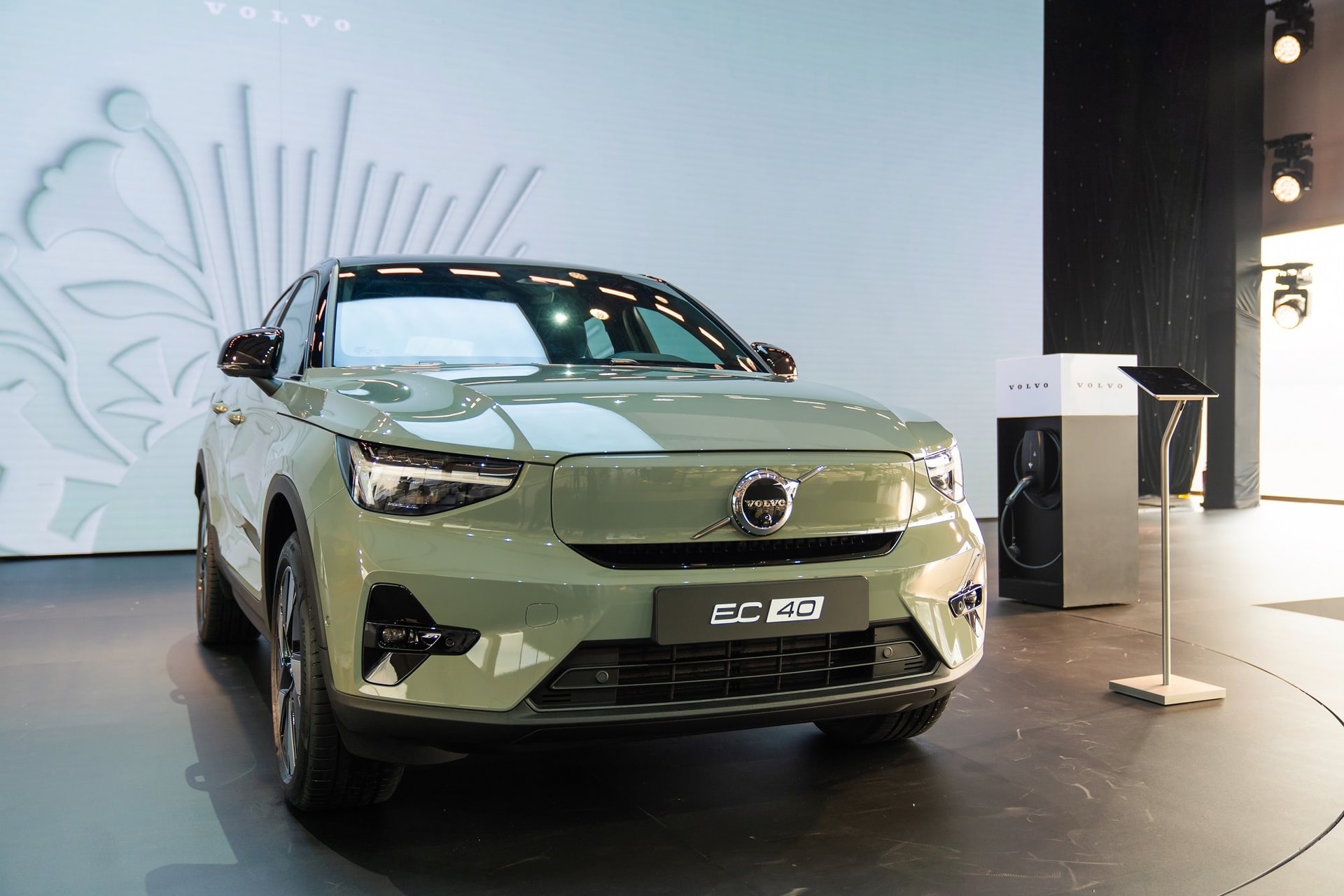 Đại gia ngành xe với doanh thu kỷ lục 900.000 tỷ tung "bom tấn" ở Việt Nam, mẫu xe thuần điện chạy 512km - Ảnh 13