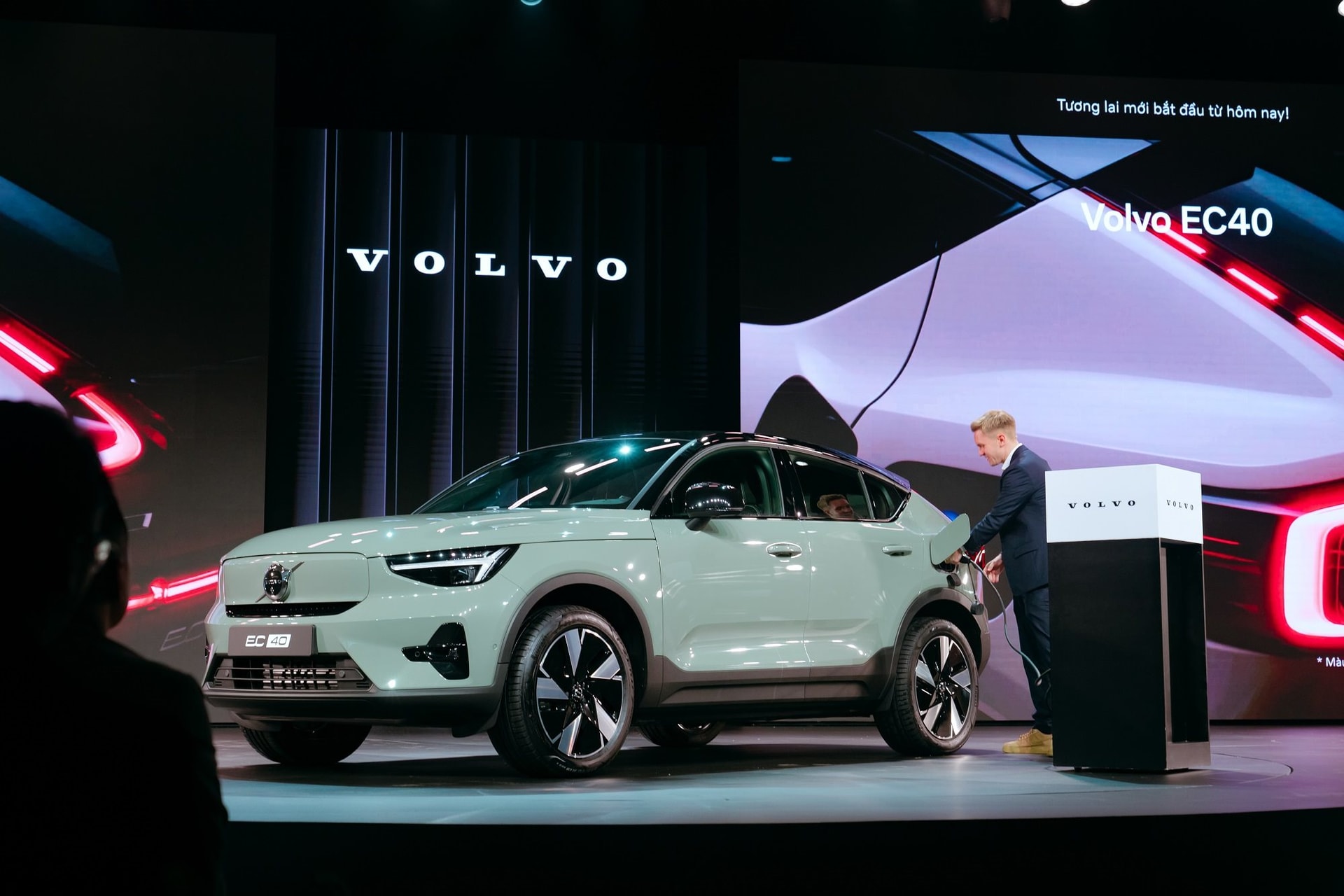 Đại gia ngành xe với doanh thu kỷ lục 900.000 tỷ tung "bom tấn" ở Việt Nam, mẫu xe thuần điện chạy 512km - Ảnh 14