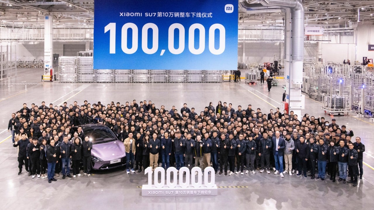 CEO Xiaomi Lôi Quân thừa nhận ảnh nằm ngủ trên sàn nhà máy xe điện chỉ là dàn dựng - Ảnh 2