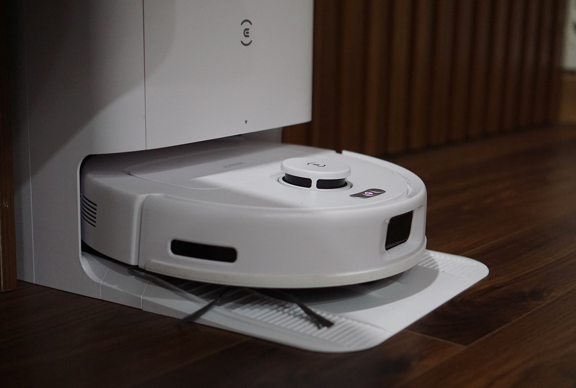 Dùng thử robot hút bụi lau nhà Ecovacs Deebot N30 Pro Omni: Lựa chọn 'quốc dân' mới cho khách Việt - Ảnh 1