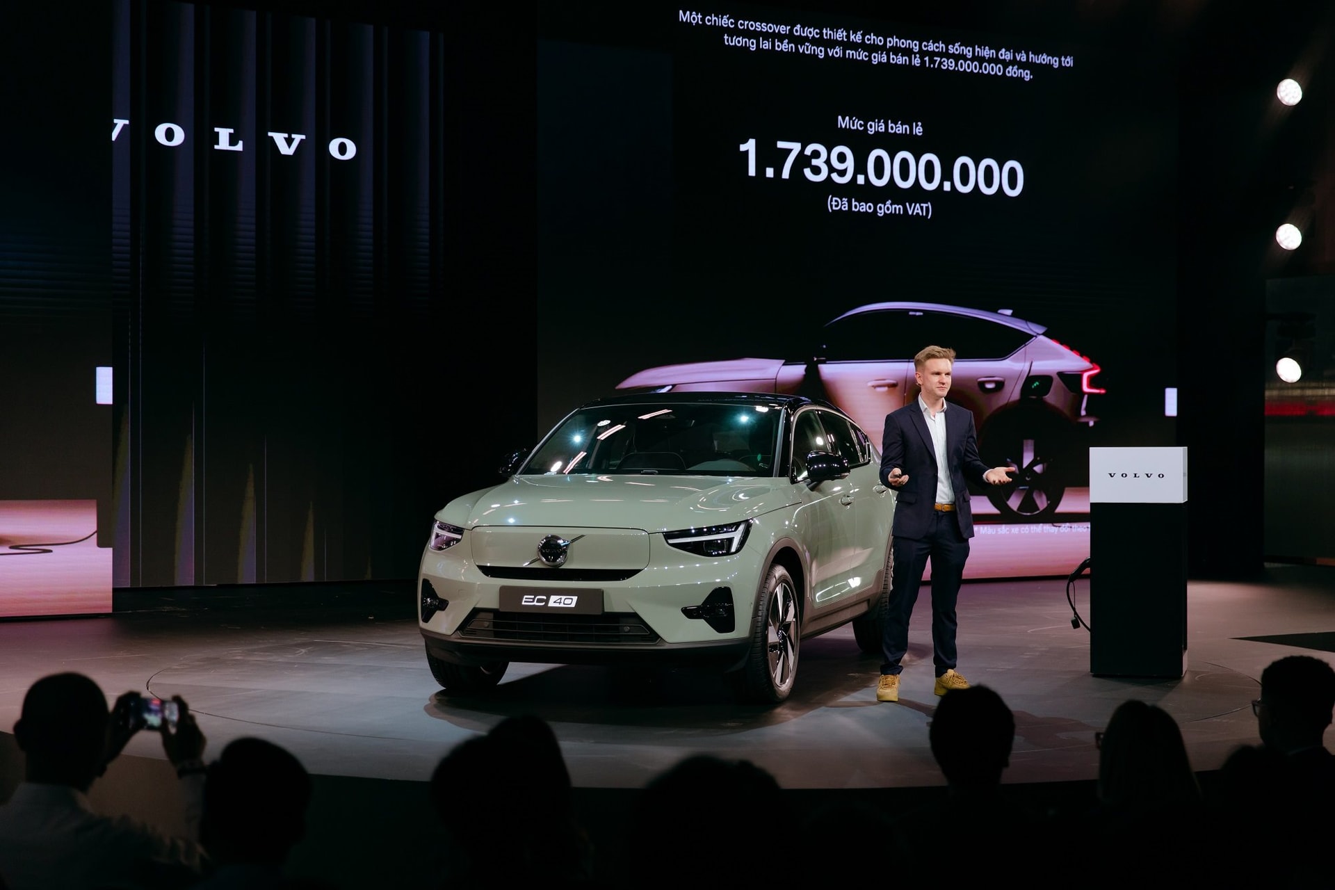 Đại gia ngành xe với doanh thu kỷ lục 900.000 tỷ tung "bom tấn" ở Việt Nam, mẫu xe thuần điện chạy 512km - Ảnh 3