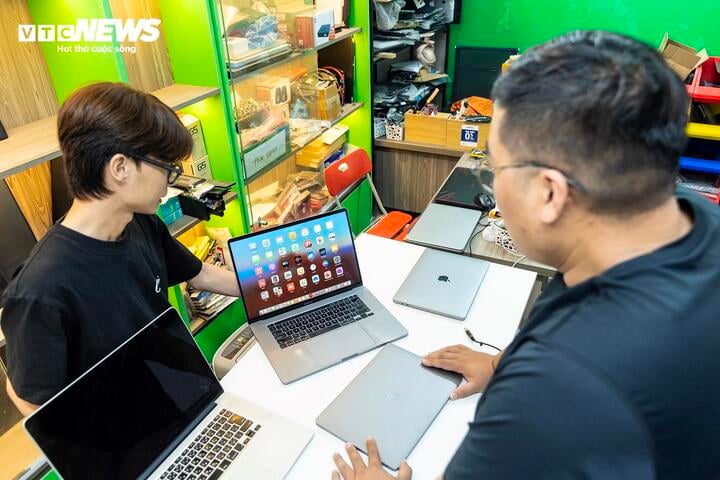 Macbook chạy chip Intel 'chạm đáy' với mức giá chỉ vài triệu đồng - Ảnh 1