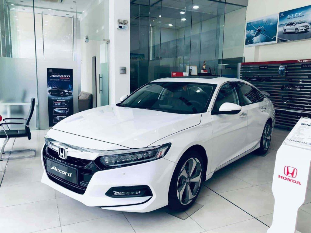 Loạt xe nhập khẩu giảm giá cả trăm triệu đấu ô tô lắp ráp đang 'chạy trước bạ': Nhiều mẫu giảm trên 200 triệu, nhảy xuống cạnh tranh cả xe nhóm dưới - Ảnh 4