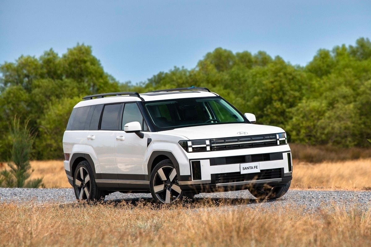 Xe gầm cao tầm giá trên 1 tỷ: Ford Everest áp đảo, Hyundai Santa Fe vươn lên mạnh mẽ - Ảnh 5