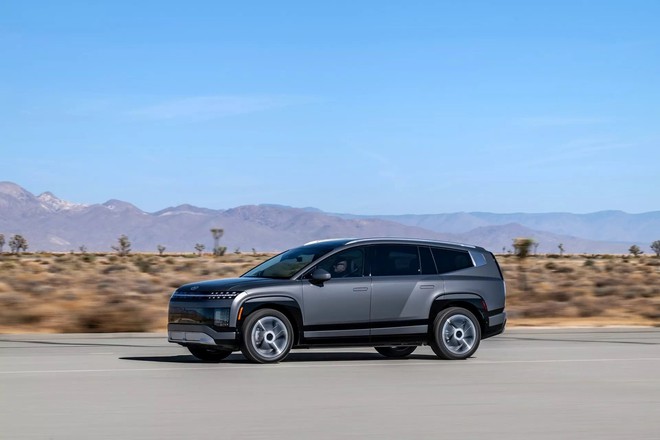 SUV điện cỡ lớn Hyundai Ioniq 9 chính thức ra mắt: Tầm di chuyển 620 km, đấu trực tiếp với VinFast VF 9 - Ảnh 13