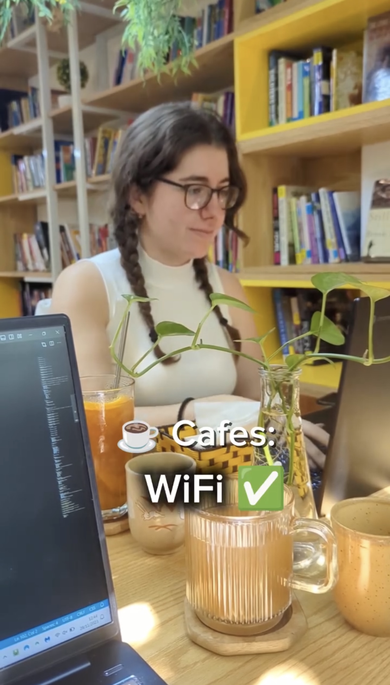 Nói du lịch Việt Nam wifi rất tệ, hai khách Tây nỗ lực chứng minh bạn đã lầm to, đến cả đồng lúa còn có mạng để dùng - Ảnh 2