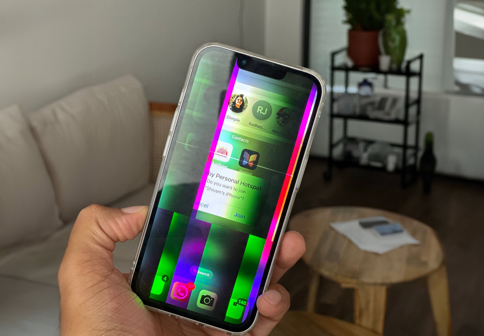 Bức ảnh có thể biến iPhone thành “cục gạch” - Ảnh 1