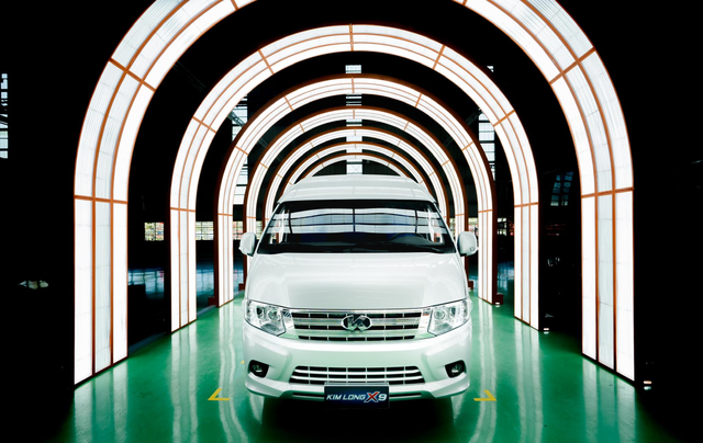 Một công ty Việt xuất xưởng lô xe 16 chỗ, lập tức bàn giao trăm chiếc: 'Đại bản doanh' 600ha đặt tại Huế - Ảnh 5