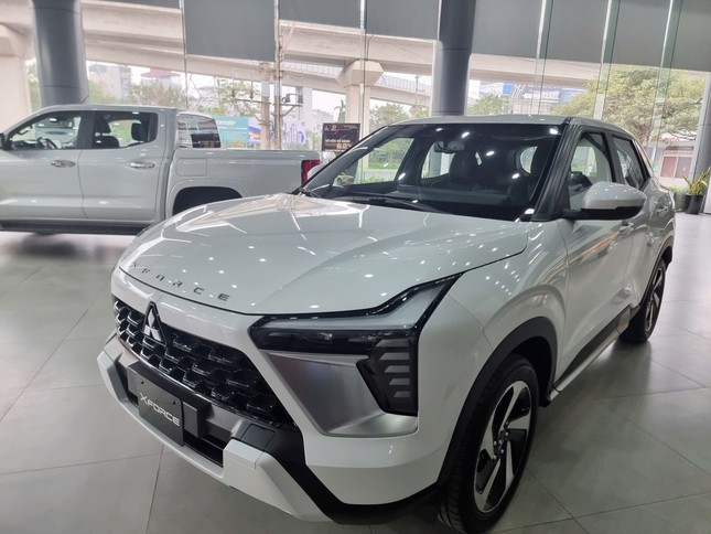 Thị trường ô tô cuối năm: ‘Chạy nước rút’ hưởng lệ phí trước bạ - Ảnh 4