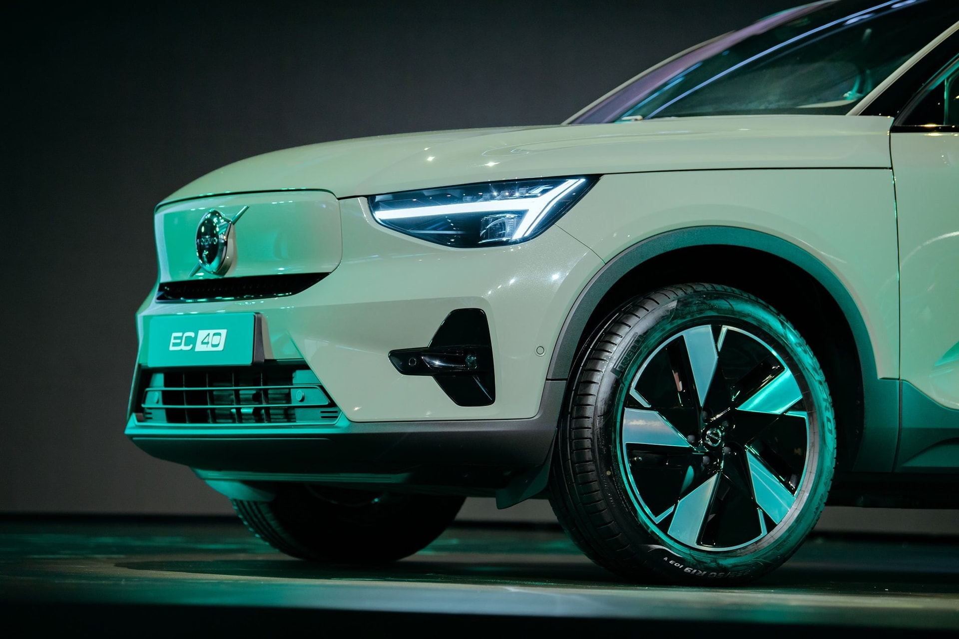 Đại gia ngành xe với doanh thu kỷ lục 900.000 tỷ tung "bom tấn" ở Việt Nam, mẫu xe thuần điện chạy 512km - Ảnh 4