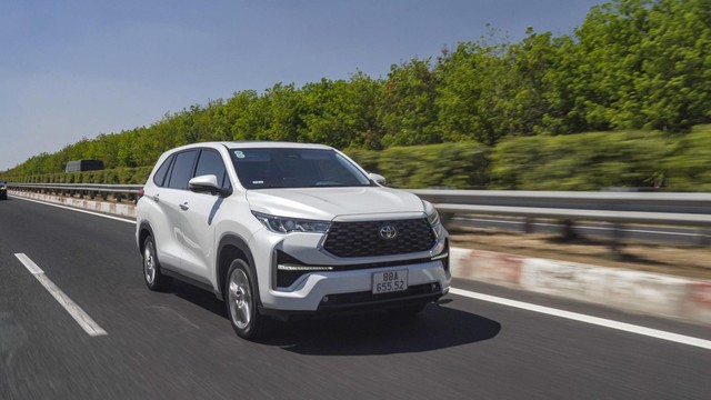 Toyota Innova Cross - Phá vỡ tư duy thông thường về xe gia đình - Ảnh 2
