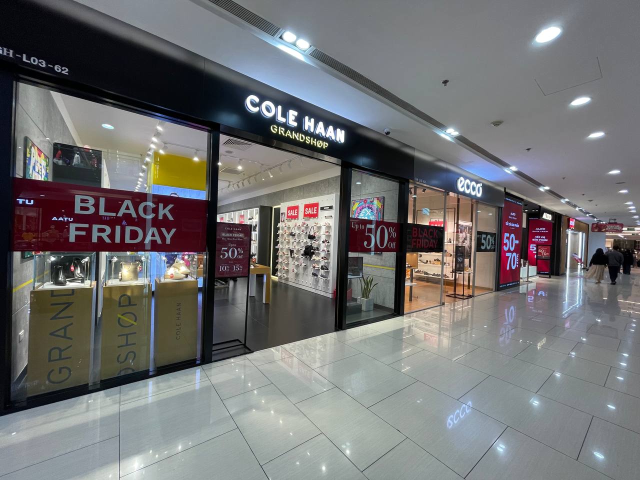 Chuyện gì đang xảy ra với các cửa hàng Black Friday ở Hà Nội? - Ảnh 10