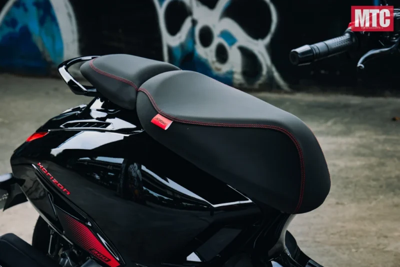 Honda SH bất ngờ gặp đối cứng: Sở hữu phanh SBS độc quyền, thiết kế sang chảnh mà giá siêu rẻ - Ảnh 6