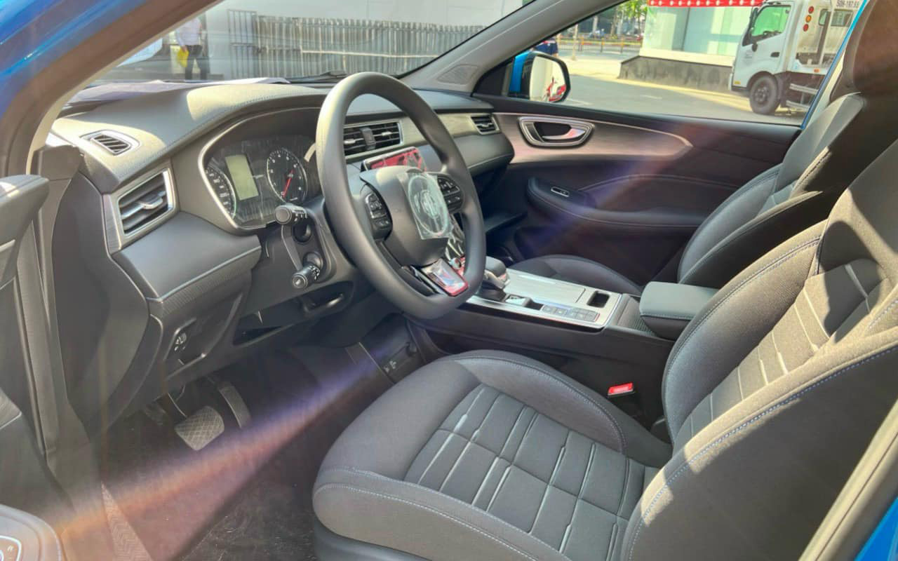 Lô MG RX5 này đang giảm giá còn hơn 500 triệu tại đại lý, rẻ gần bằng Raize dù lớn hơn Corolla Cross - Ảnh 6