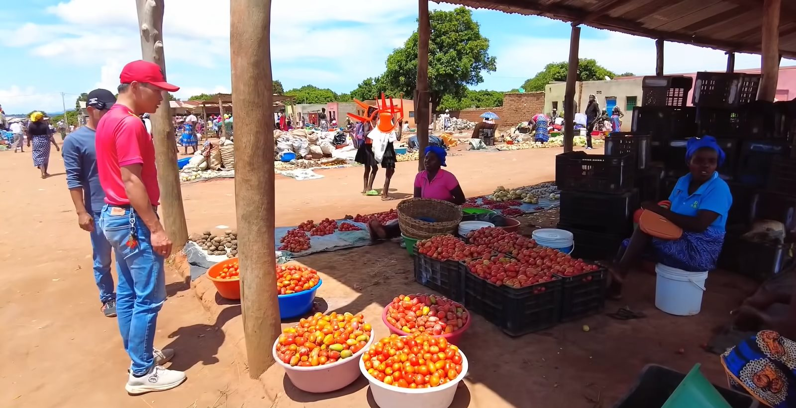 Loại quả bán đầy ở Việt Nam, sang châu Phi được thương lái tranh mua như đặc sản, khiến cả chợ một phen náo loạn - Ảnh 5