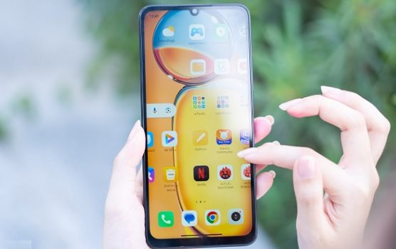 "Vua doanh số" của Xiaomi, bán chạy hơn S24 Ultra: Màn hình mượt hơn iPhone 16, giá chưa đến 3 triệu - Ảnh 1