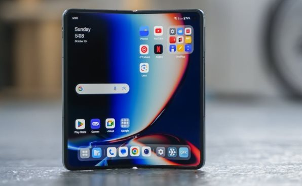 Đây là điện thoại màn hình gập được khen "số 1 thế giới": Xếp trên cả Galaxy Z Fold 6 mà giá lại rẻ hơn - Ảnh 1