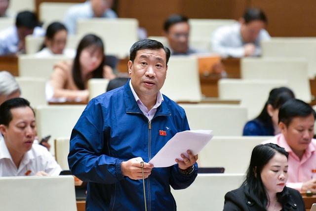 "Điện là hàng hóa đặc biệt, không phải cứ dư là cất vào kho" - Ảnh 2