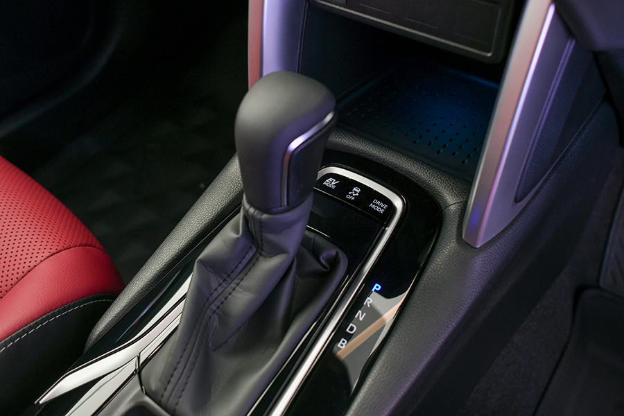 Toyota Corolla Cross hybrid đổi pin công nghệ mới giống Camry 2025, dễ về Việt Nam trong thời gian gần - Ảnh 9