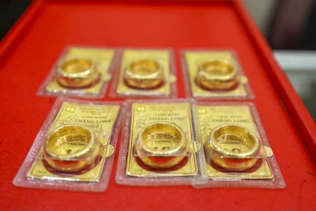 Giá vàng đứng im, sắp có ‘sóng’ mới? - Ảnh 1