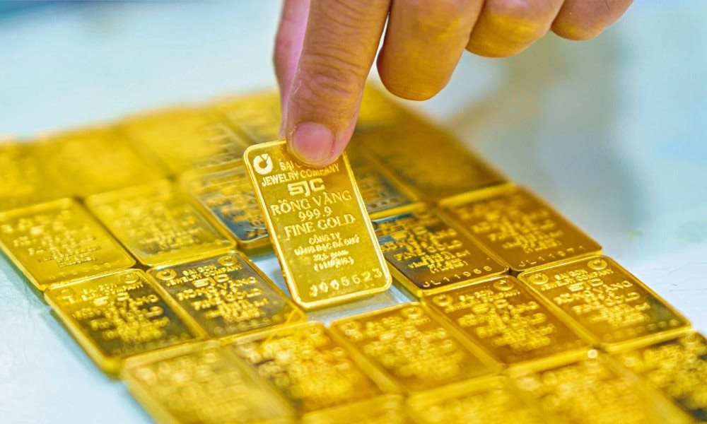 6 tháng, Ngân hàng Nhà nước bán ra hơn 13 tấn vàng: Vì sao người Việt vẫn "mê" vàng đến thế? - Ảnh 1