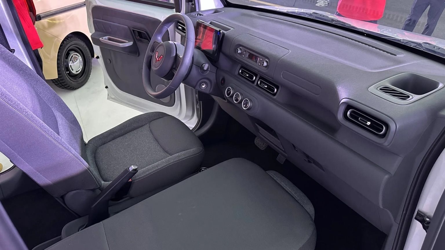 Bản "Pro Max" của xe điện rẻ nhất Việt Nam trình làng: Thiết kế độc đáo, có thể biến thành "giường di động", giá dự kiến 175 triệu đồng - Ảnh 4