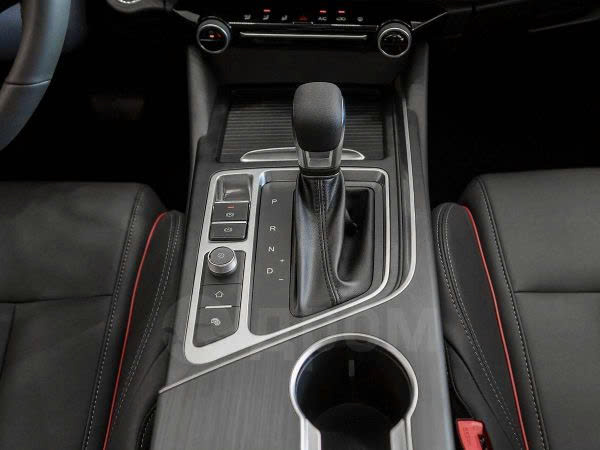 Omoda S5 đã ra biển số tại Việt Nam là xe nhập chính hãng: Cùng phân khúc Mazda3, K3, có thể có ADAS, mạnh nhất 200 mã lực - Ảnh 5