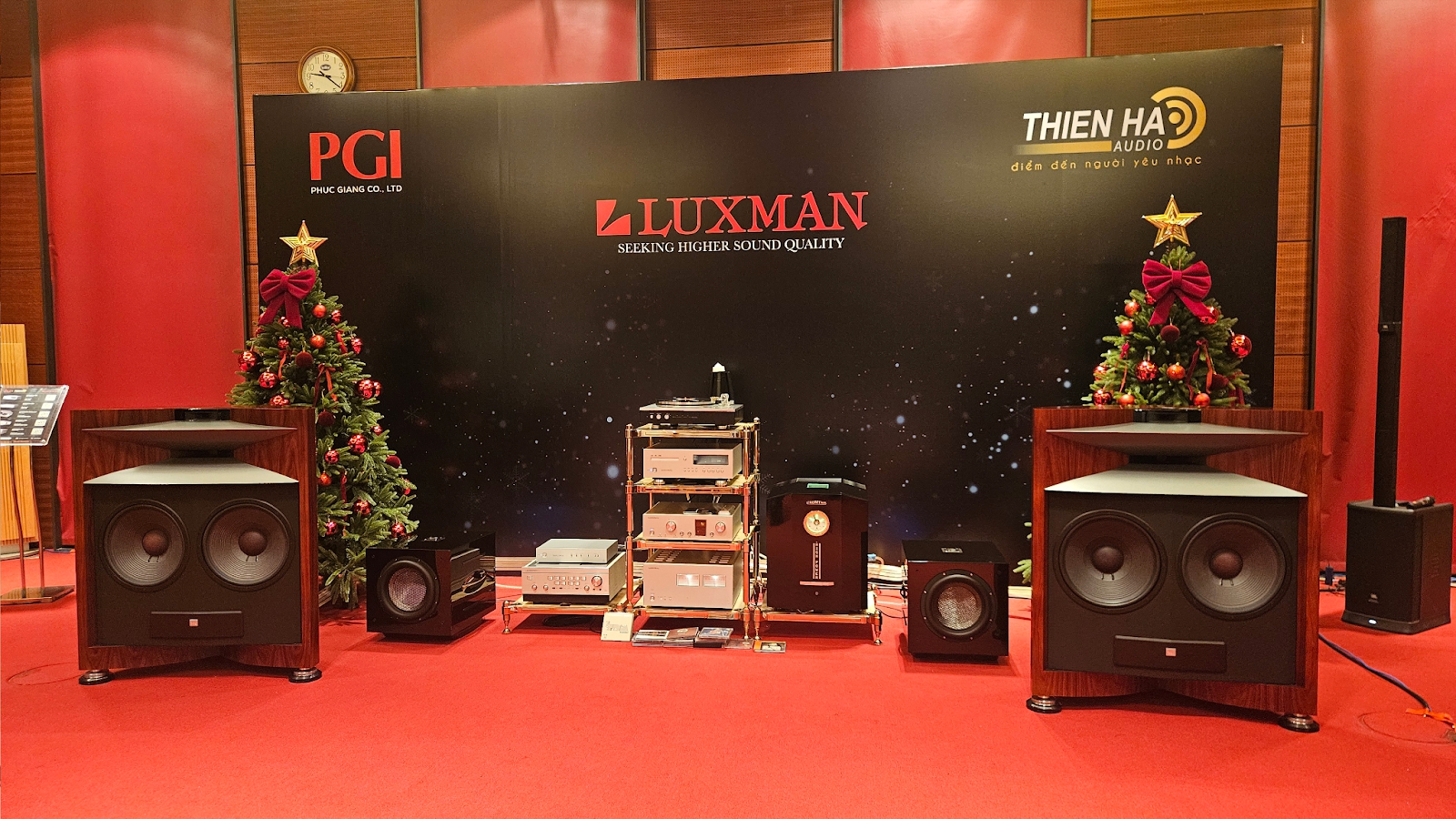 Chìm đắm trong không gian giai điệu từ những dàn âm thanh hàng chục tỉ đồng tại AV Show 2024 - Ảnh 8