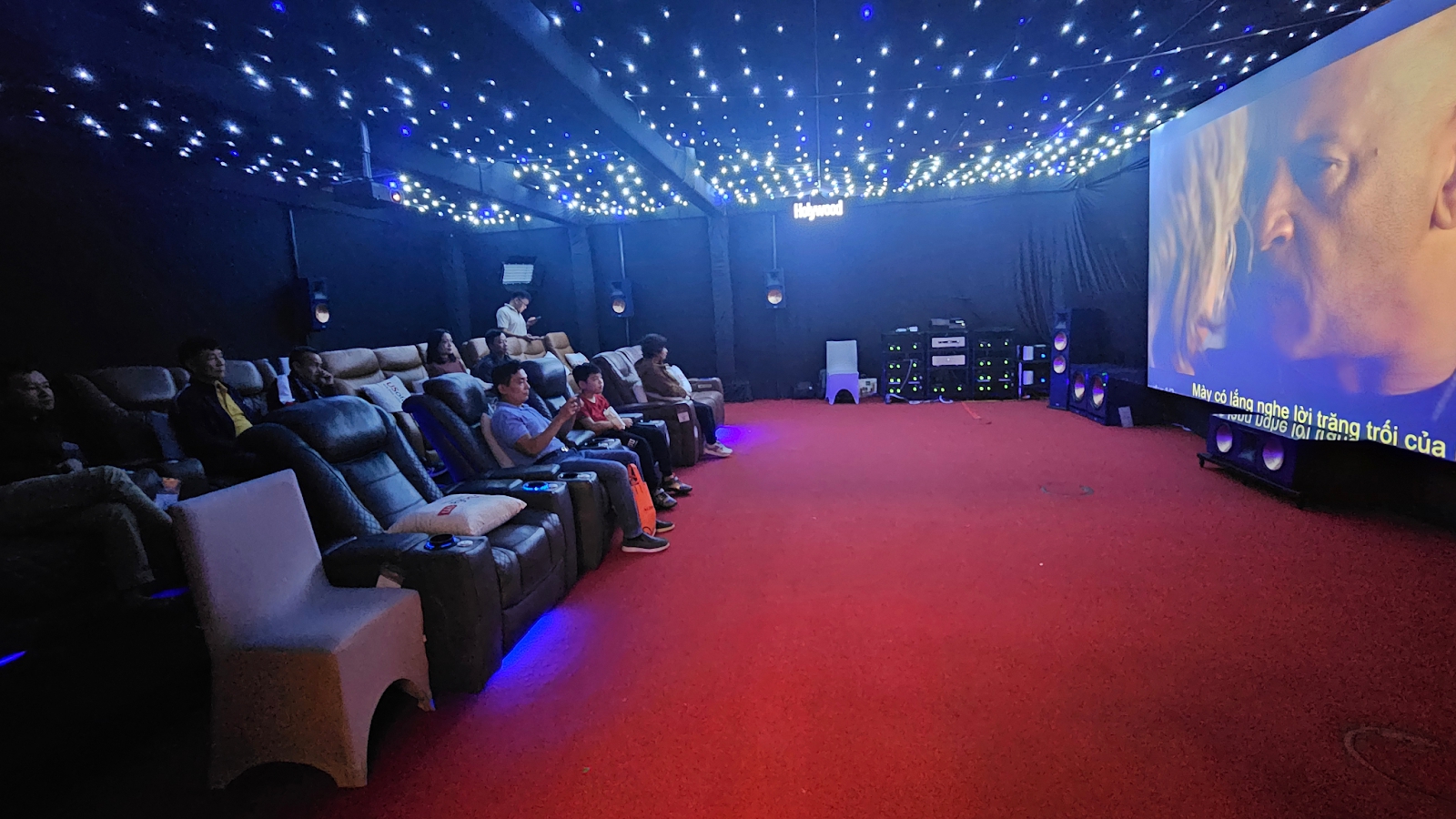 Chìm đắm trong không gian giai điệu từ những dàn âm thanh hàng chục tỉ đồng tại AV Show 2024 - Ảnh 15