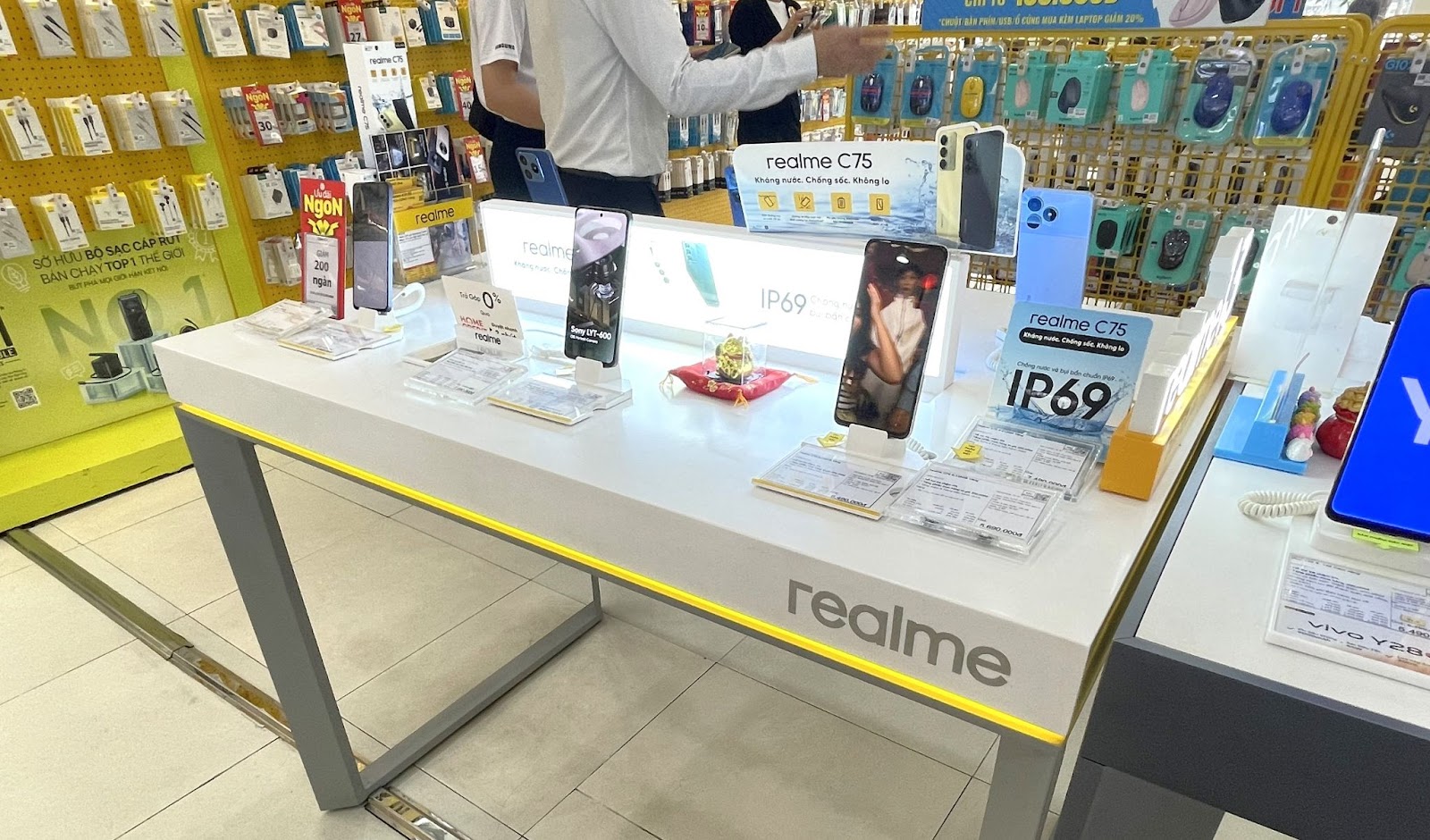 CEO realme Việt Nam: Hợp tác cùng Thế Giới Di Động giúp chúng tôi' tăng trưởng vượt mong đợi' - Ảnh 2