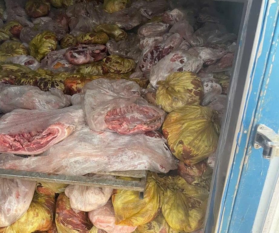 Phát hiện hình ảnh ớn lạnh bên trong 1 lò giết mổ động vật ở Đồng Nai - Ảnh 3