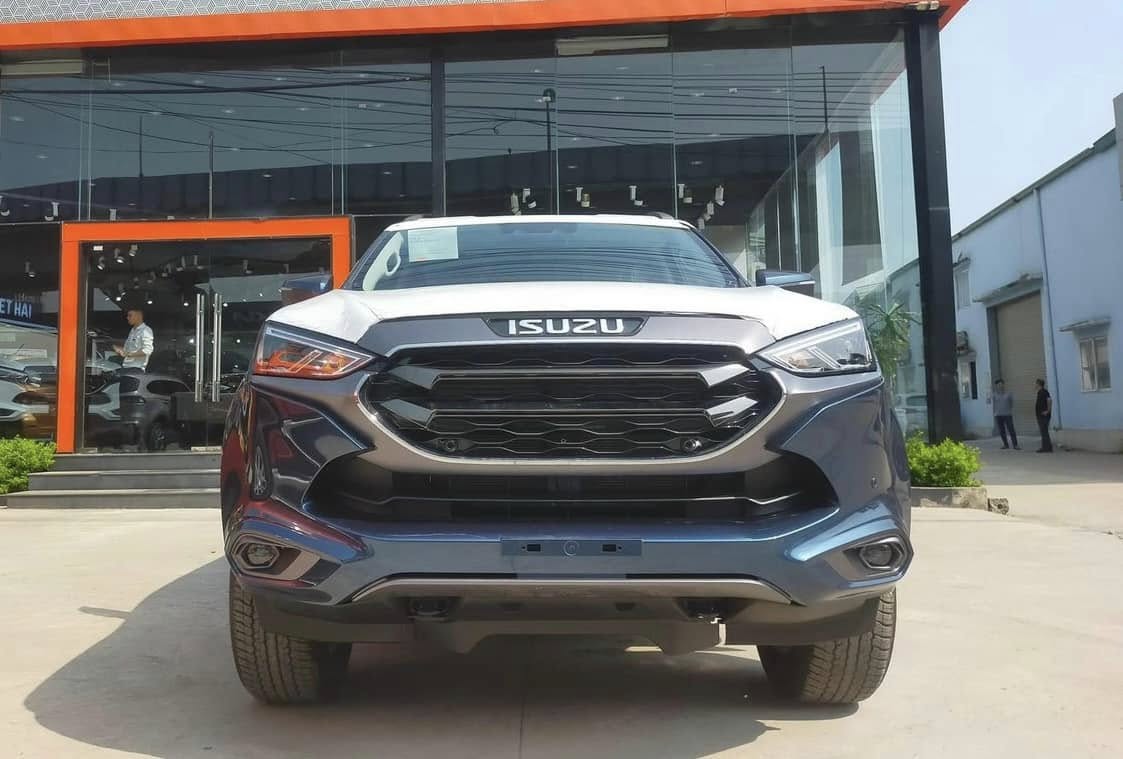 Isuzu mu-X giảm tới 250 triệu tại đại lý trong những ngày cuối năm: Bản 'full' không đến 1 tỷ đồng, chỉ ngang nhóm Tucson, Sportage - Ảnh 4