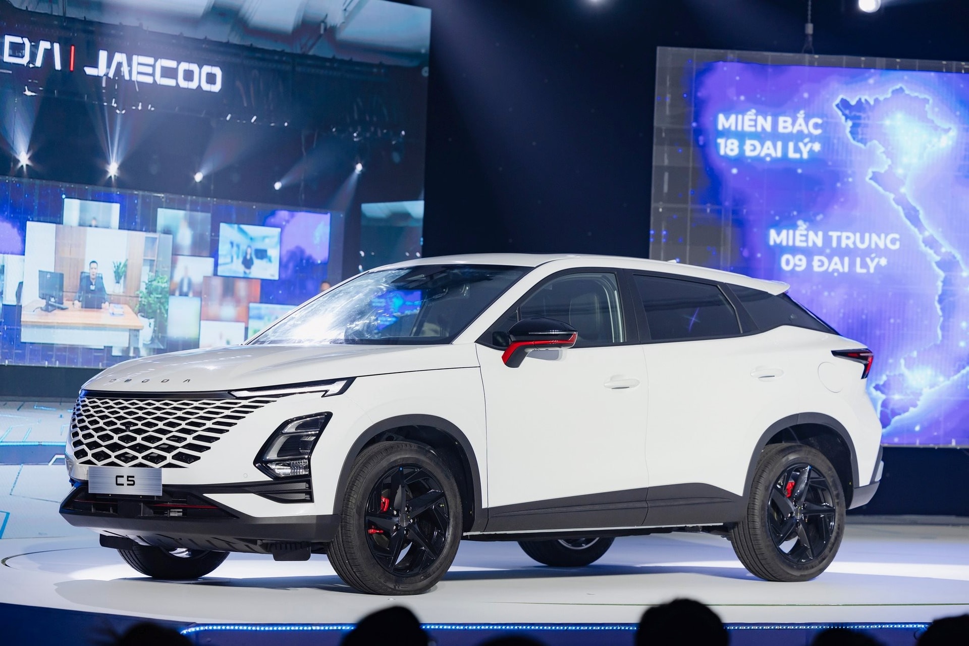 Mẫu xe đầu tiên của hãng xây nhà máy 20.000 tỷ ở Việt Nam bắt đầu bàn giao đến tay khách Việt - Ảnh 1