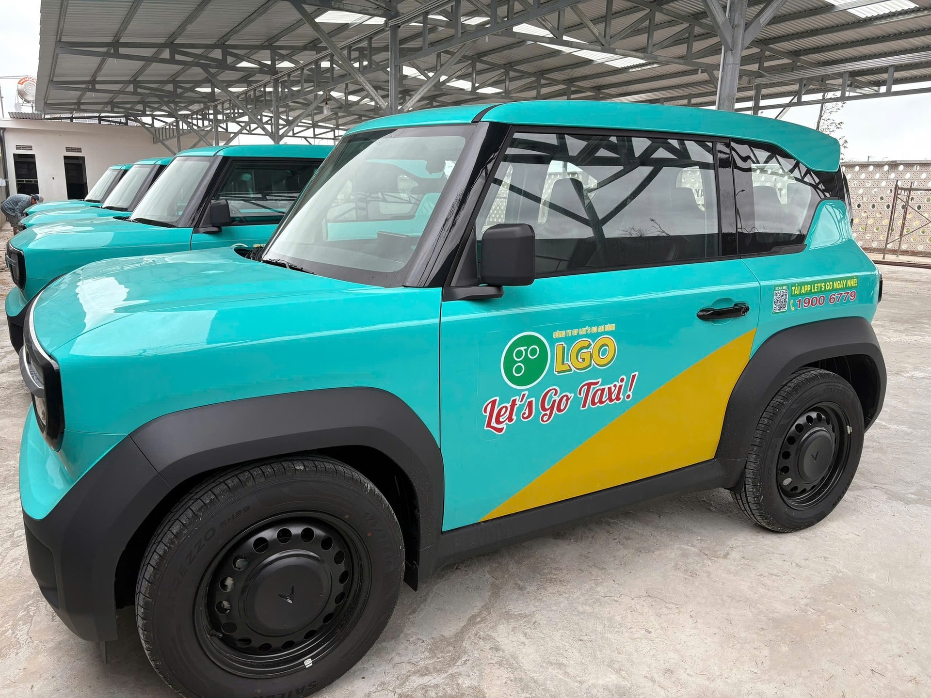 Taxi điện rẻ nhất thị trường Việt từ 4.000 đồng/km tung ảnh ra quân VinFast VF 3, chốt thời điểm chính thức đưa vào vận hành - Ảnh 1