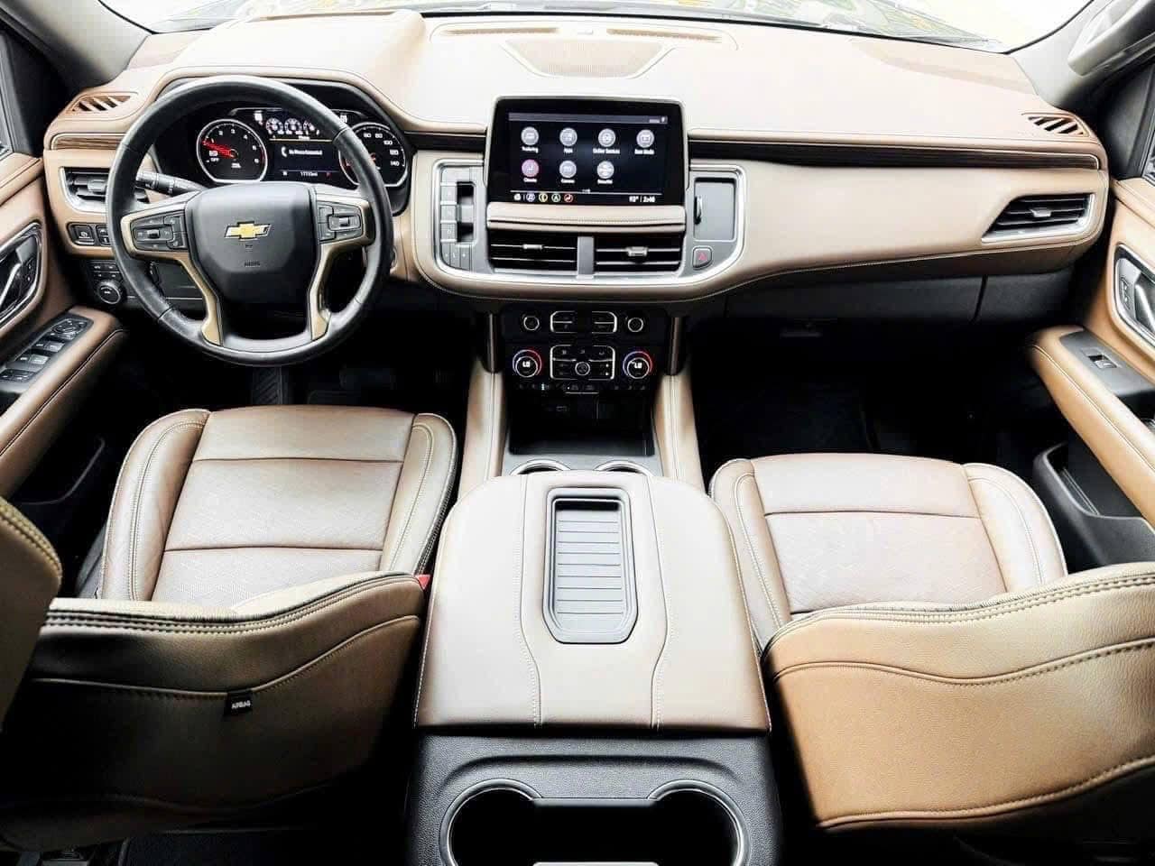 Trải nghiệm cảm giác 'đặc vụ tổng thống' Chevrolet Suburban với hơn 8 tỷ: Người bán khẳng định xe 'nguyên mùi mới', nhập Mỹ nguyên chiếc - Ảnh 2