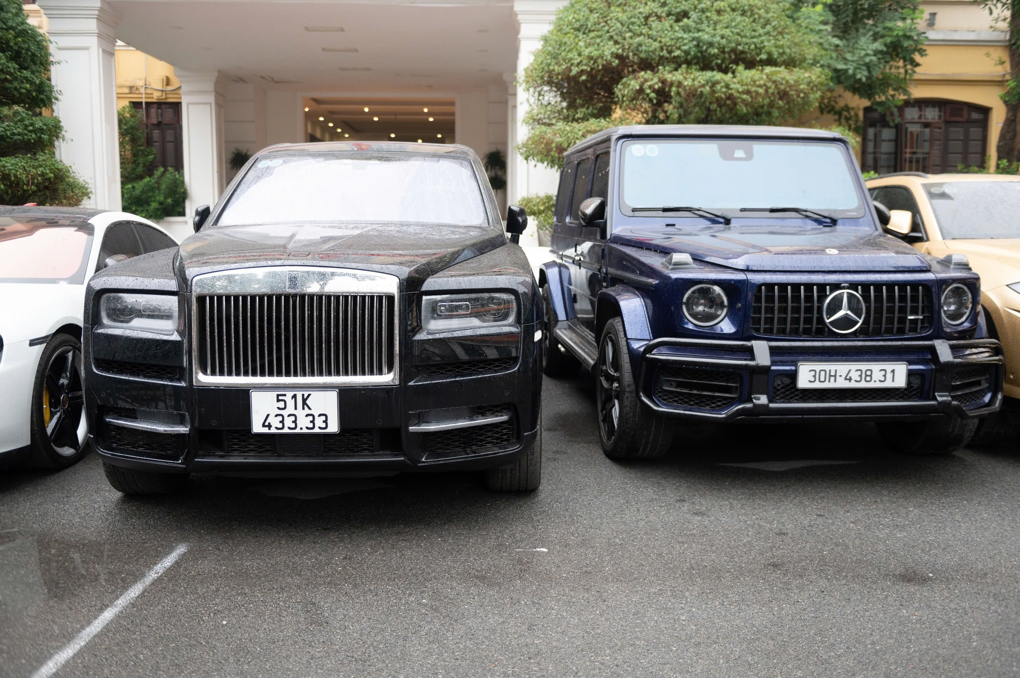 Cận cảnh dàn siêu xe Rolls-Royce, Lamborghini, G63 của Mr Pips - Ảnh 2