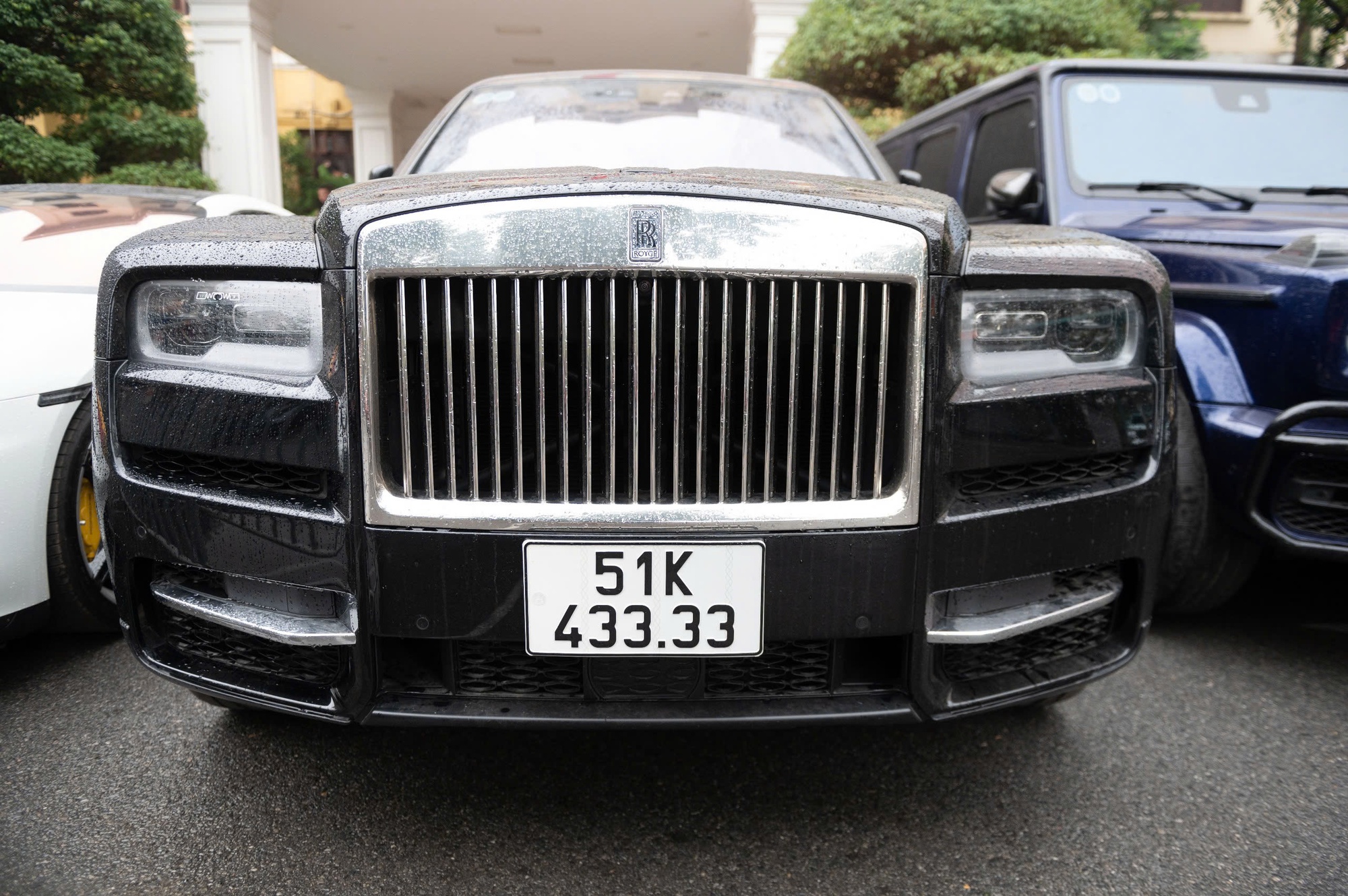 Cận cảnh dàn siêu xe Rolls-Royce, Lamborghini, G63 của Mr Pips - Ảnh 3