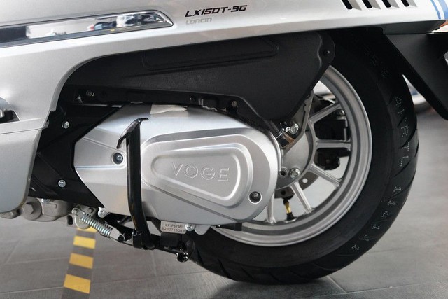 Một mẫu xe tay ga 150cc vừa ra mắt: Có công nghệ chống đường trơn, nổi bật trong tầm giá 40 triệu đồng - Ảnh 6