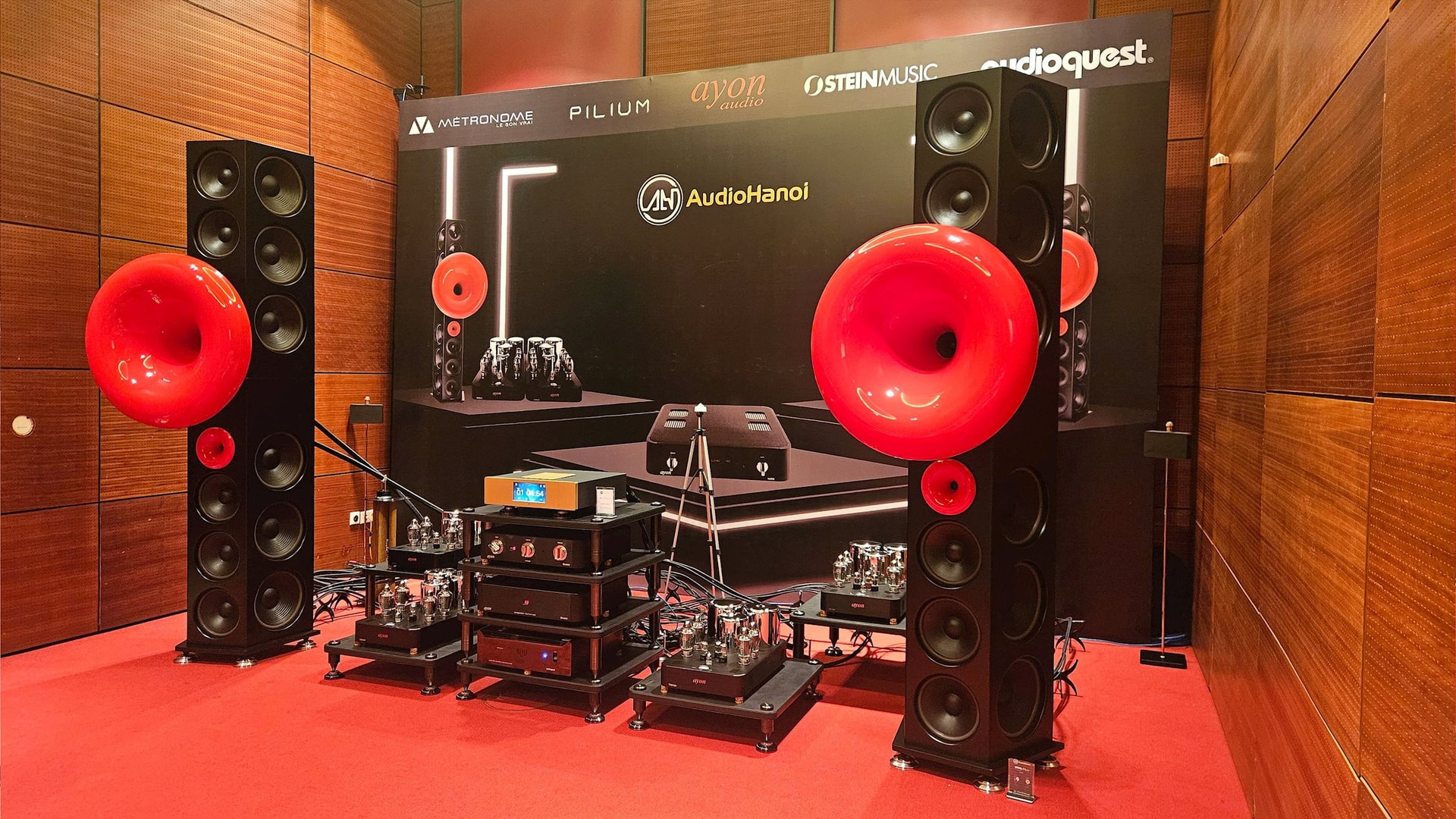 Chìm đắm trong không gian giai điệu từ những dàn âm thanh hàng chục tỉ đồng tại AV Show 2024 - Ảnh 4