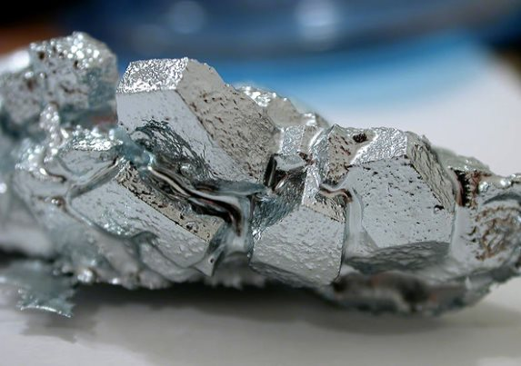 Trung Quốc cấm xuất khẩu loạt ‘hàng hiếm’ của thế giới sang Mỹ, láng giềng Việt Nam đang nắm sản lượng bỏ xa cả thế giới - Ảnh 1