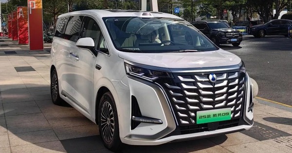 Mẫu xe này của BYD mà về Việt Nam thì Kia Carnival, Toyota Alphard coi chừng dần đi là vừa