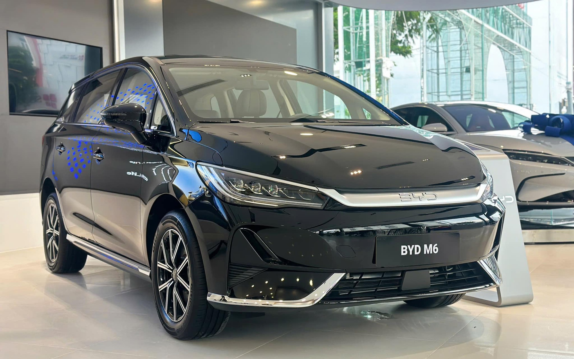 Loạt ô tô điện giá dưới 1 tỷ ra mắt Việt Nam năm 2024: Rẻ nhất từ 235 triệu, có cả hatchback, sedan, CUV, MPV - Ảnh 7