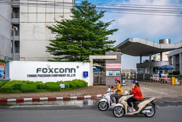 Mầm công nghệ gieo ở Việt Nam đã nở rộ thành “bông hoa tỷ đô”: Giờ chỉ còn chờ 50.000 kỹ sư bán dẫn ra đời - Ảnh 2