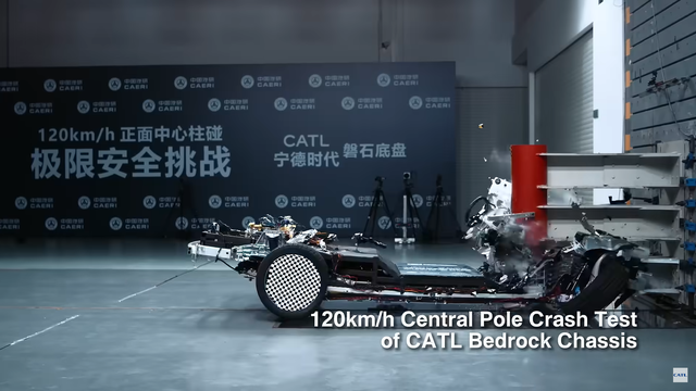 Đối tác pin số 1 thế giới của VinFast ra mắt sản phẩm mới: Bị đâm ở 120km/h không cháy nổ, đi 1.000km/sạc - Ảnh 6