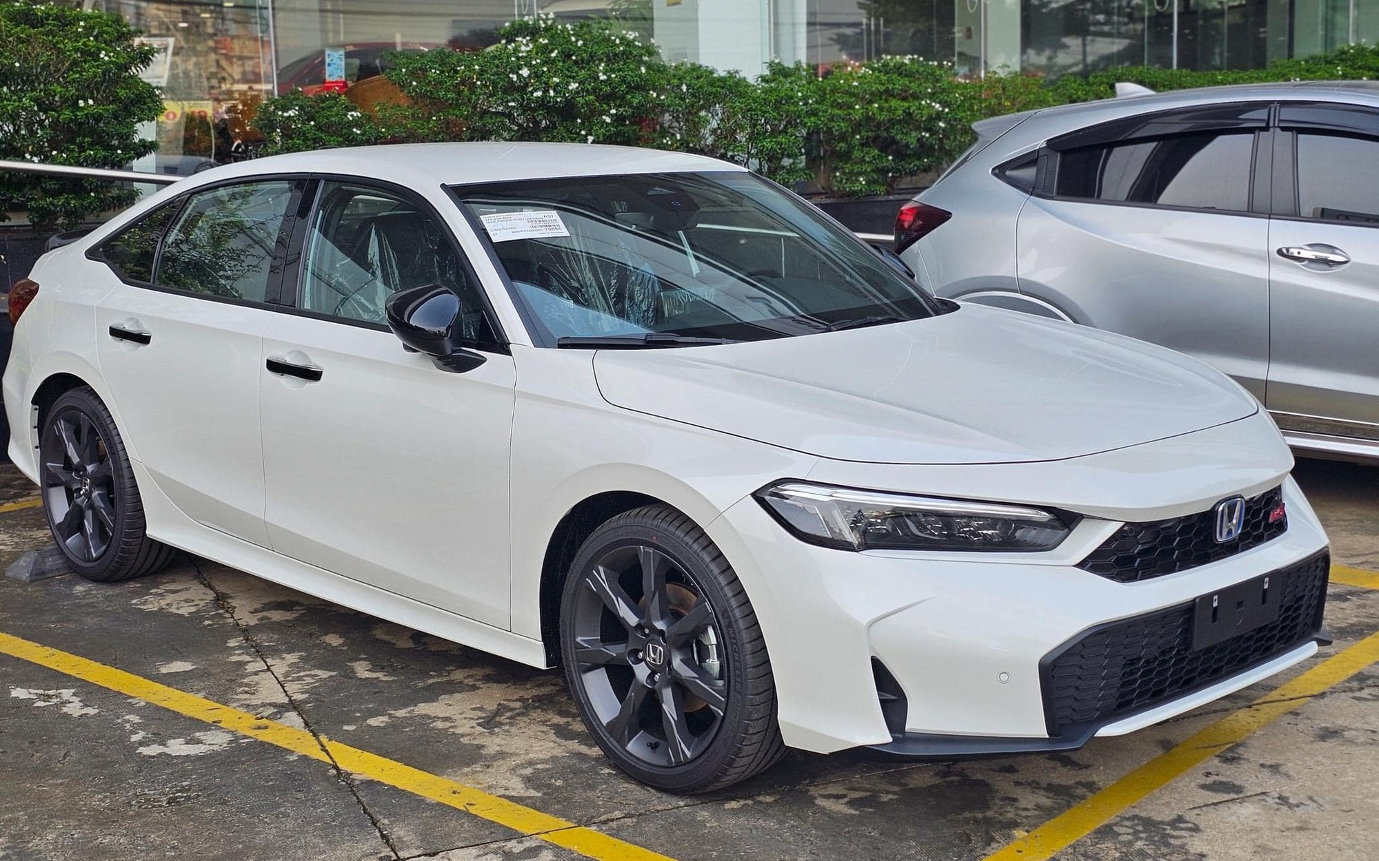 5 ô tô tiết kiệm xăng nhất mới về Việt Nam năm nay: Giá từ gần 700 triệu, có xe 'ăn' ít hơn SH, chỉ 3 lít/100km - Ảnh 4