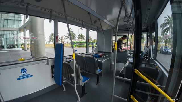 Bước lên xe điện 'lạ' chạy trong nhà máy của VinFast: Dòng xe hoàn toàn mới, ra mắt trước Tết - Ảnh 9