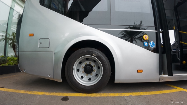 Bước lên xe điện 'lạ' chạy trong nhà máy của VinFast: Dòng xe hoàn toàn mới, ra mắt trước Tết - Ảnh 12